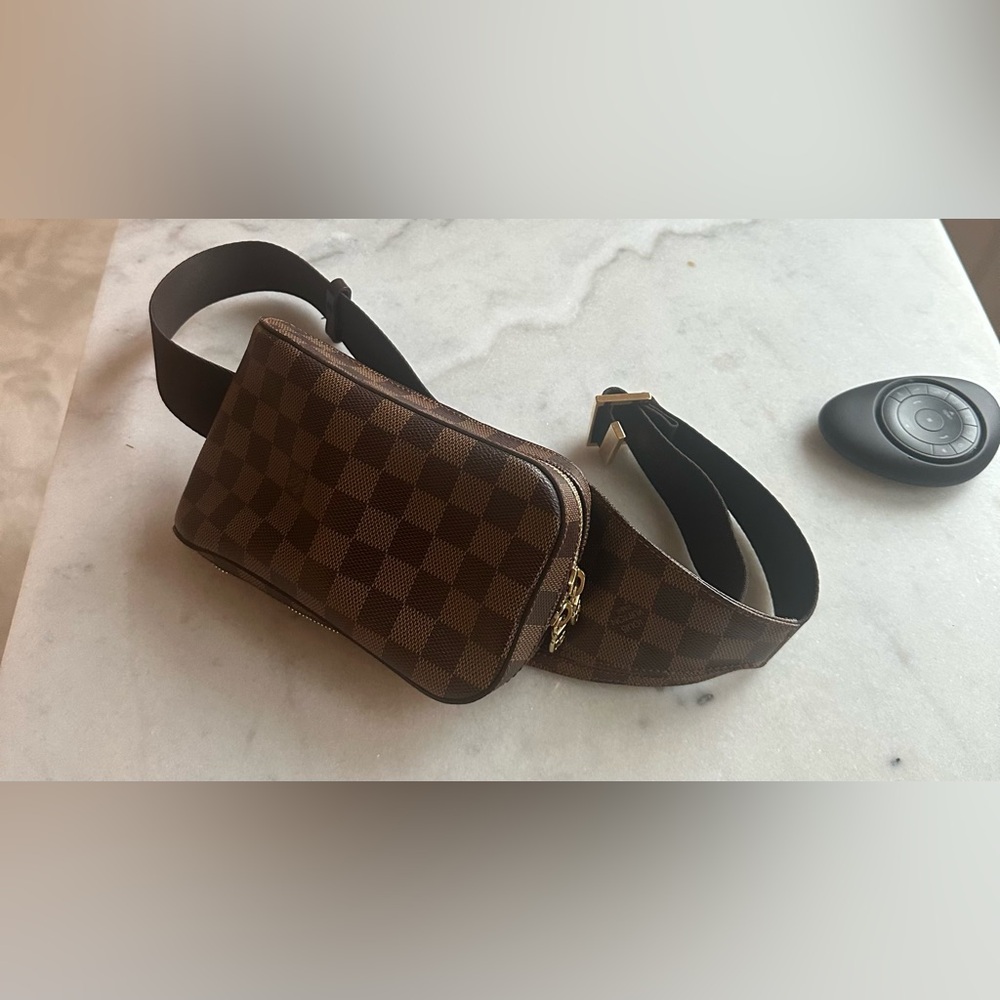 LOUIS VUITTON - DAMIER EBENE GERONIMOS